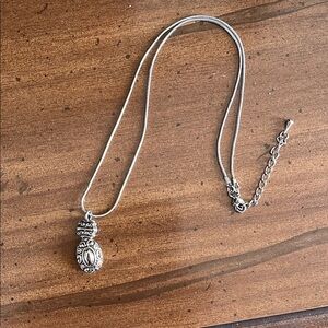Elegant Silver Pendant Necklace